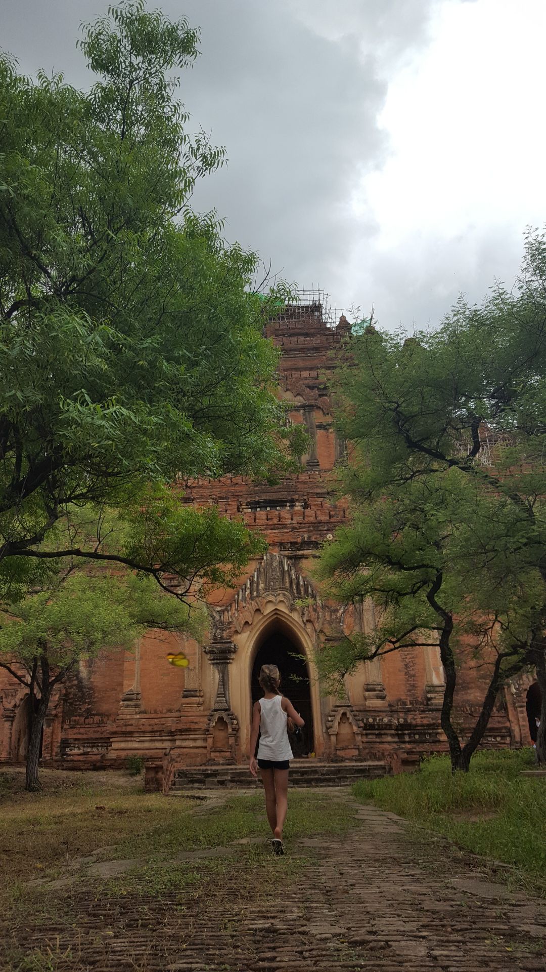Bagan met een kind